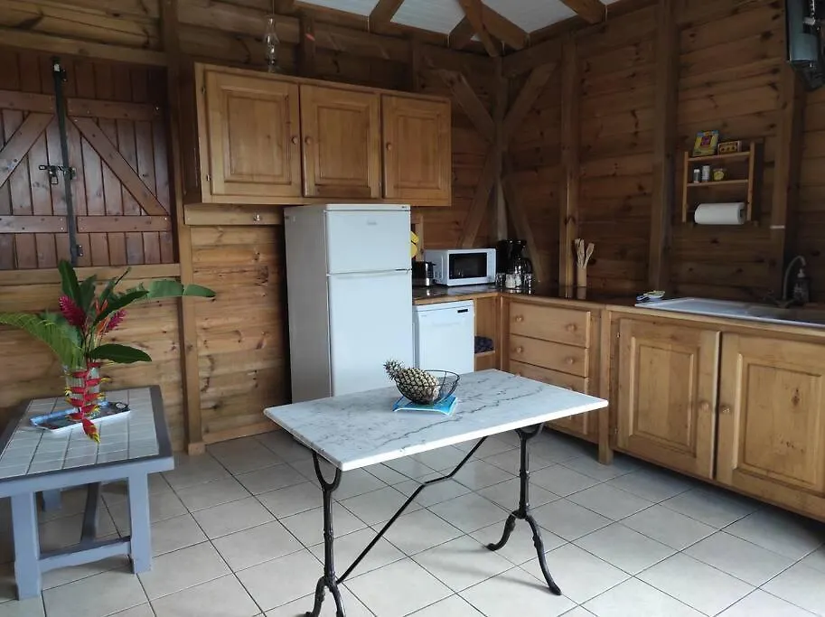 Le Tri Haut De Bellevue - Bungalow Heliconia Pointe-Noire